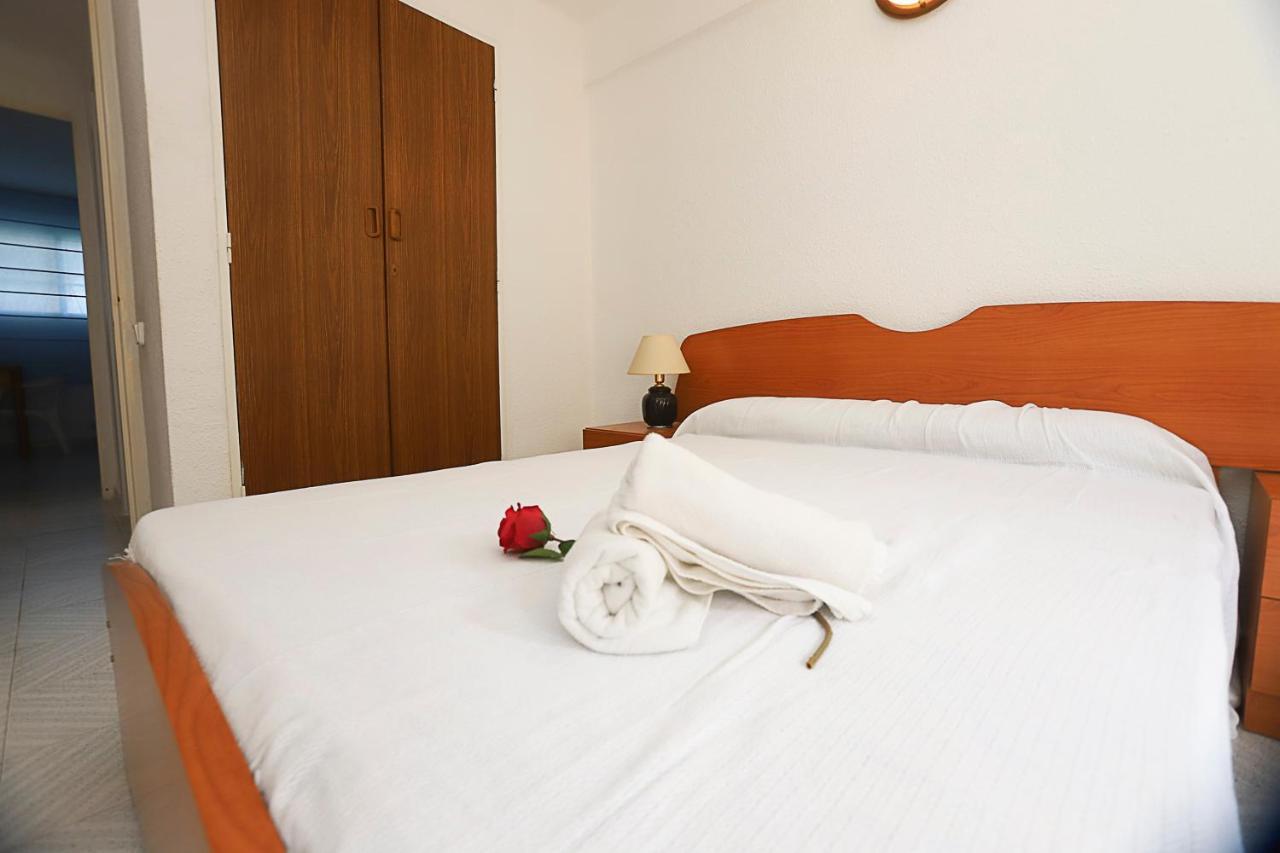 Costa Daurada Apartaments - Dms III Salou Bagian luar foto